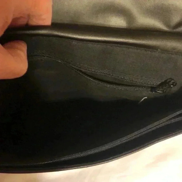 Trebbianno leather shoulder bag - Picture 10 of 10